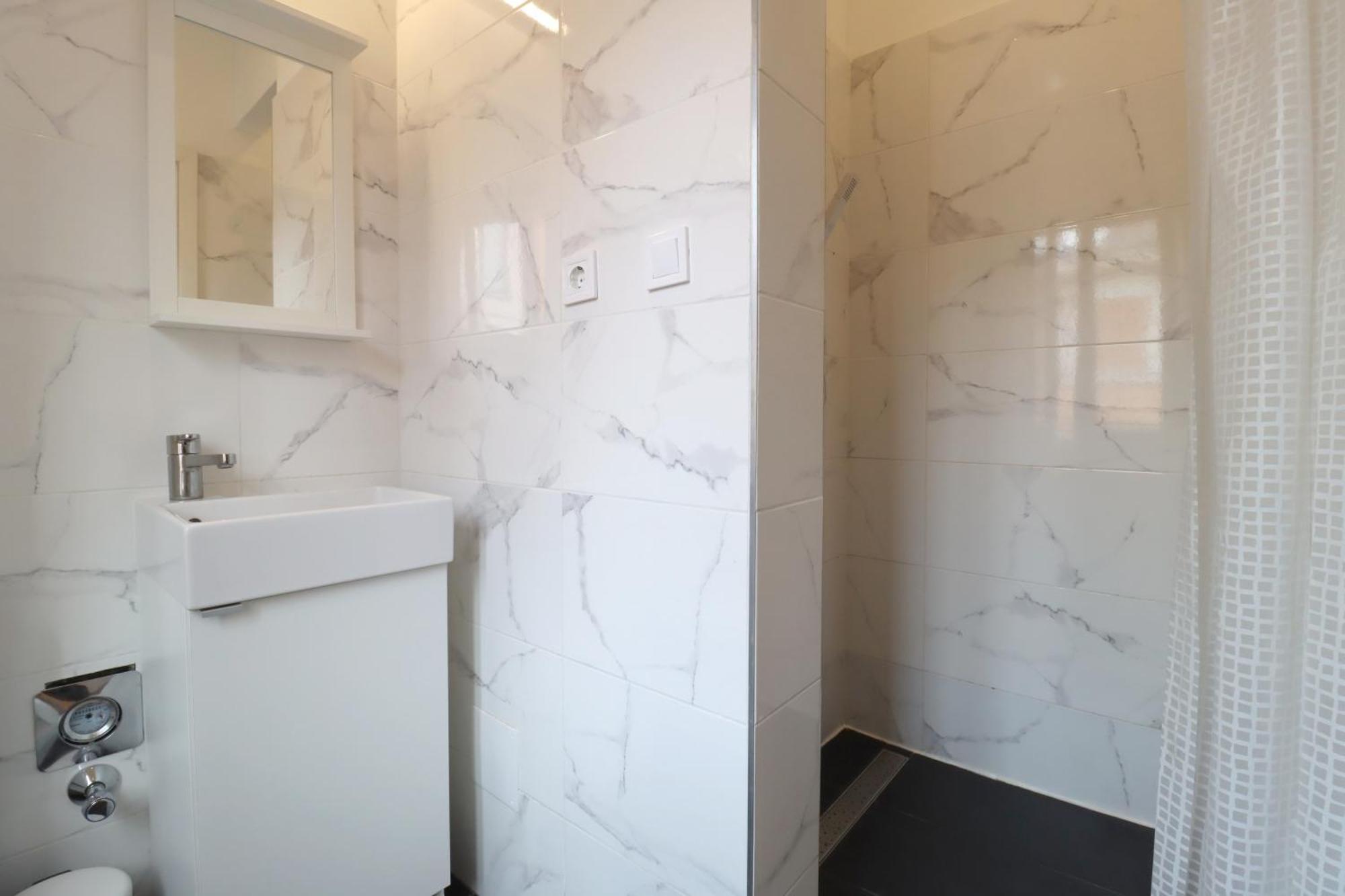 A13 Downtown Apartments With Parking Budapest Extérieur photo